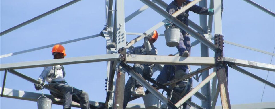 تولید کننده دکل